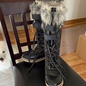 Women’s Mullins insulted winter boots